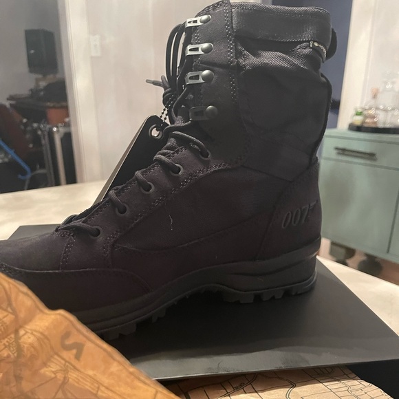 Danner X 007 Tanicus boots. James Bond 60th anniversary edition. Size 12 - Picture 4 of 6